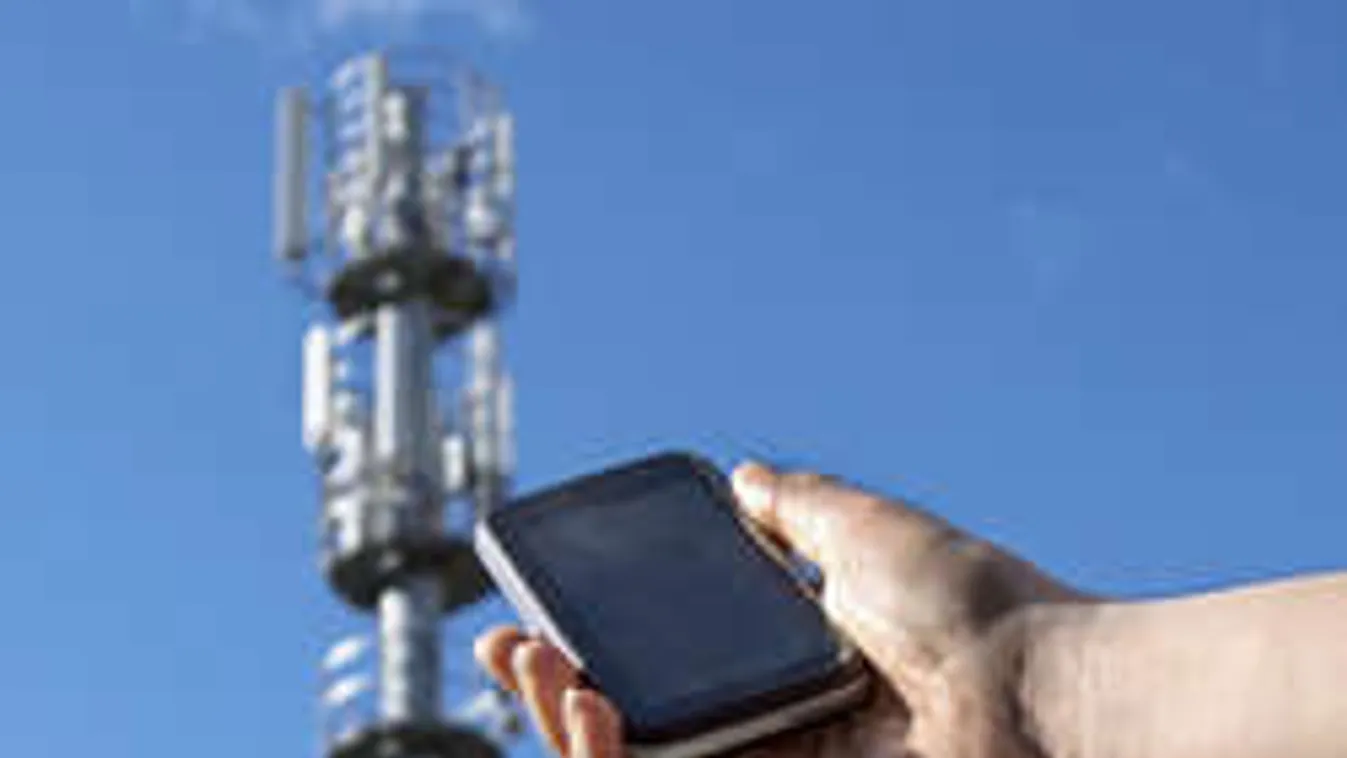 Agydaganatot okozhat a mobil! Vizsgálatot követel  200 tudós