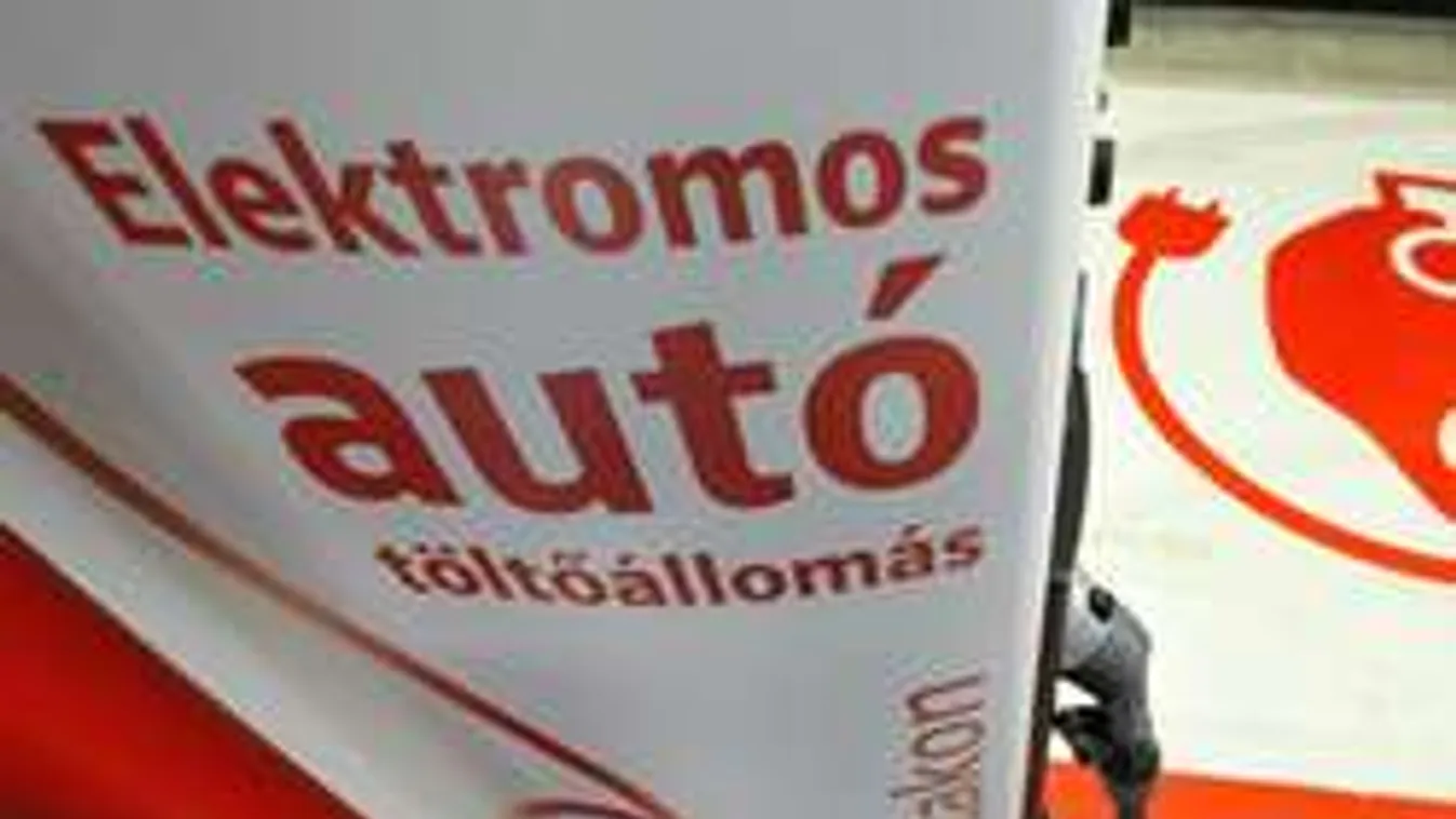 Két évig ingyen autózhatnak a debreceniek