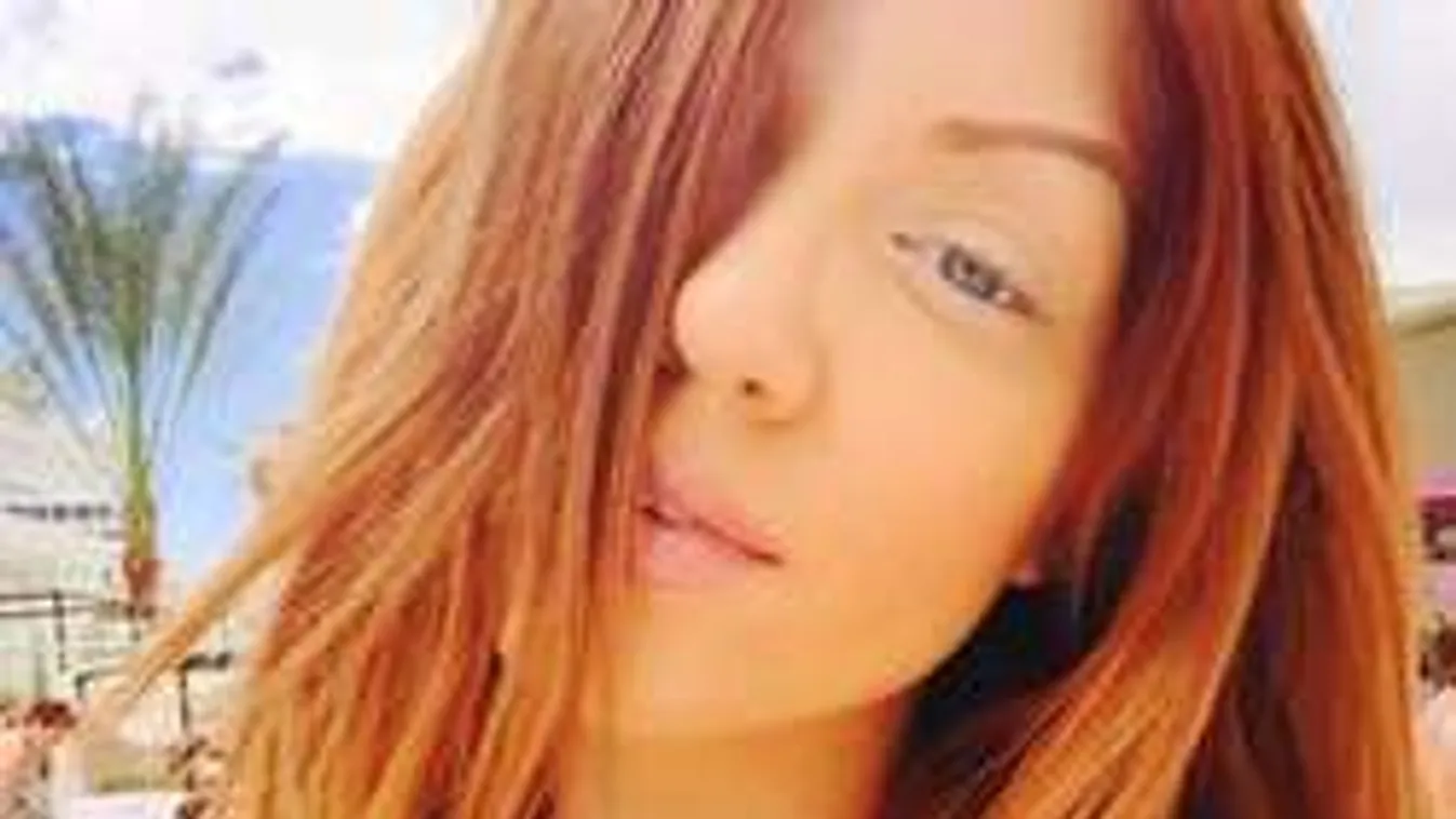 Tolvai Reni meghökkentően szép smink nélkül