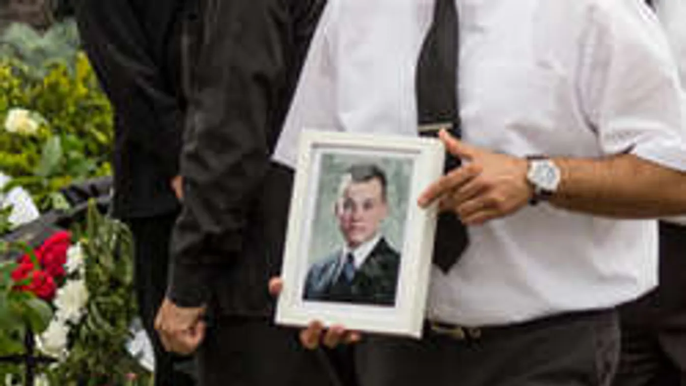 Rinyu Patrik megrázó temetése - Édesapja összeomlott - KÉPEK