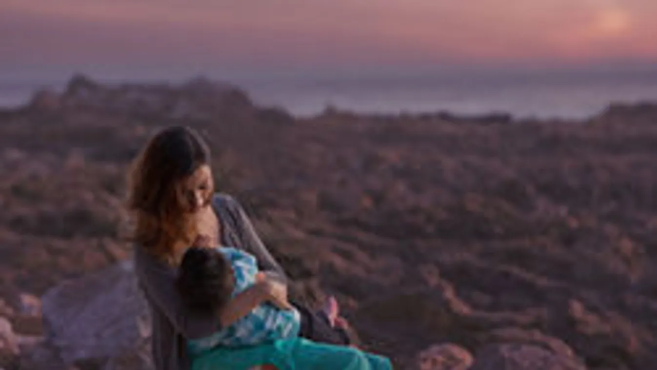 Nők, akik nem félnek a szabadban szoptatni