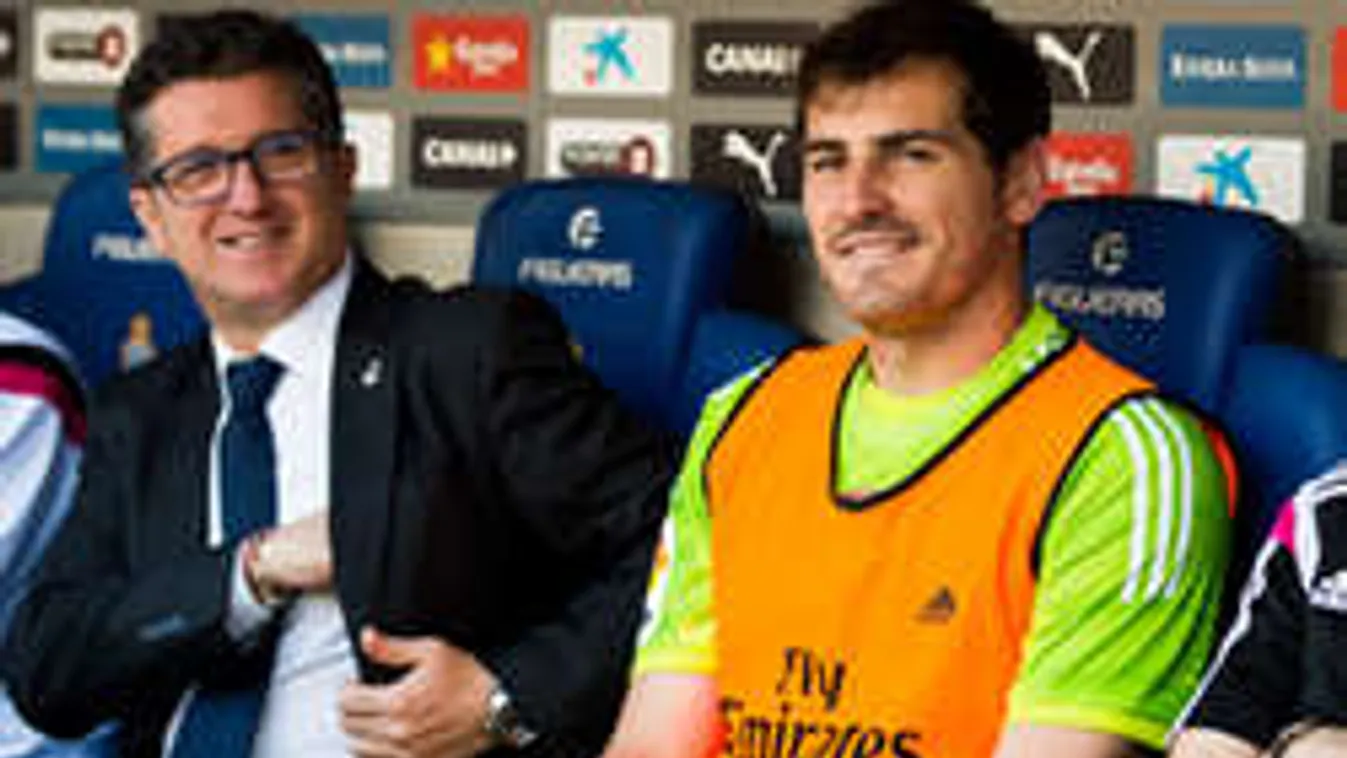 Casillas tojt a meccsre, mobilozott a kispadon