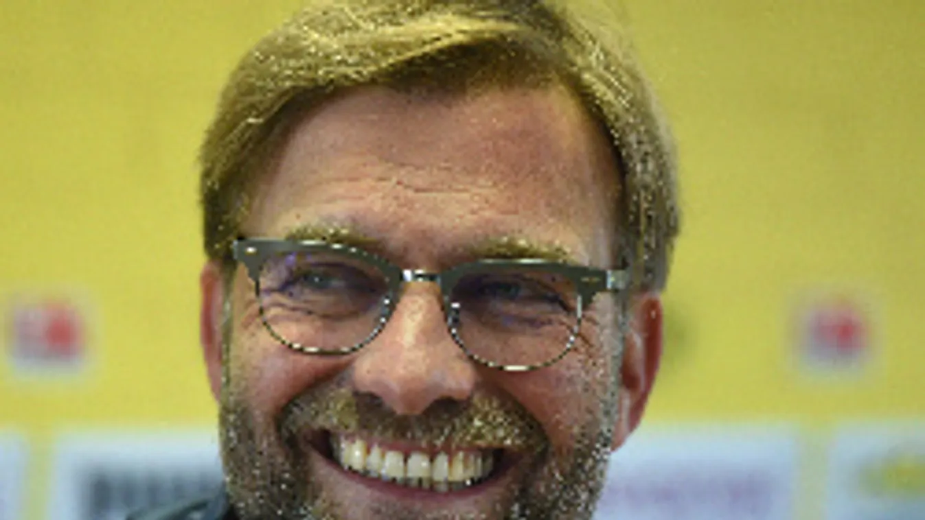 Klopp tagadja, hogy elcsábította  játékosa feleségét