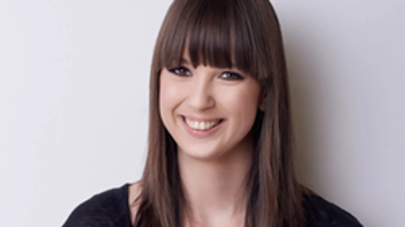 Oravecz Nóra lenőtt nyelvvel született