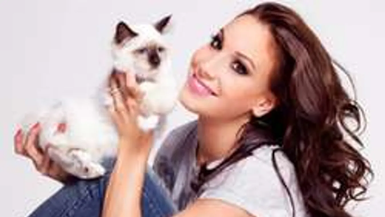 Vajna Tímea popót villantott