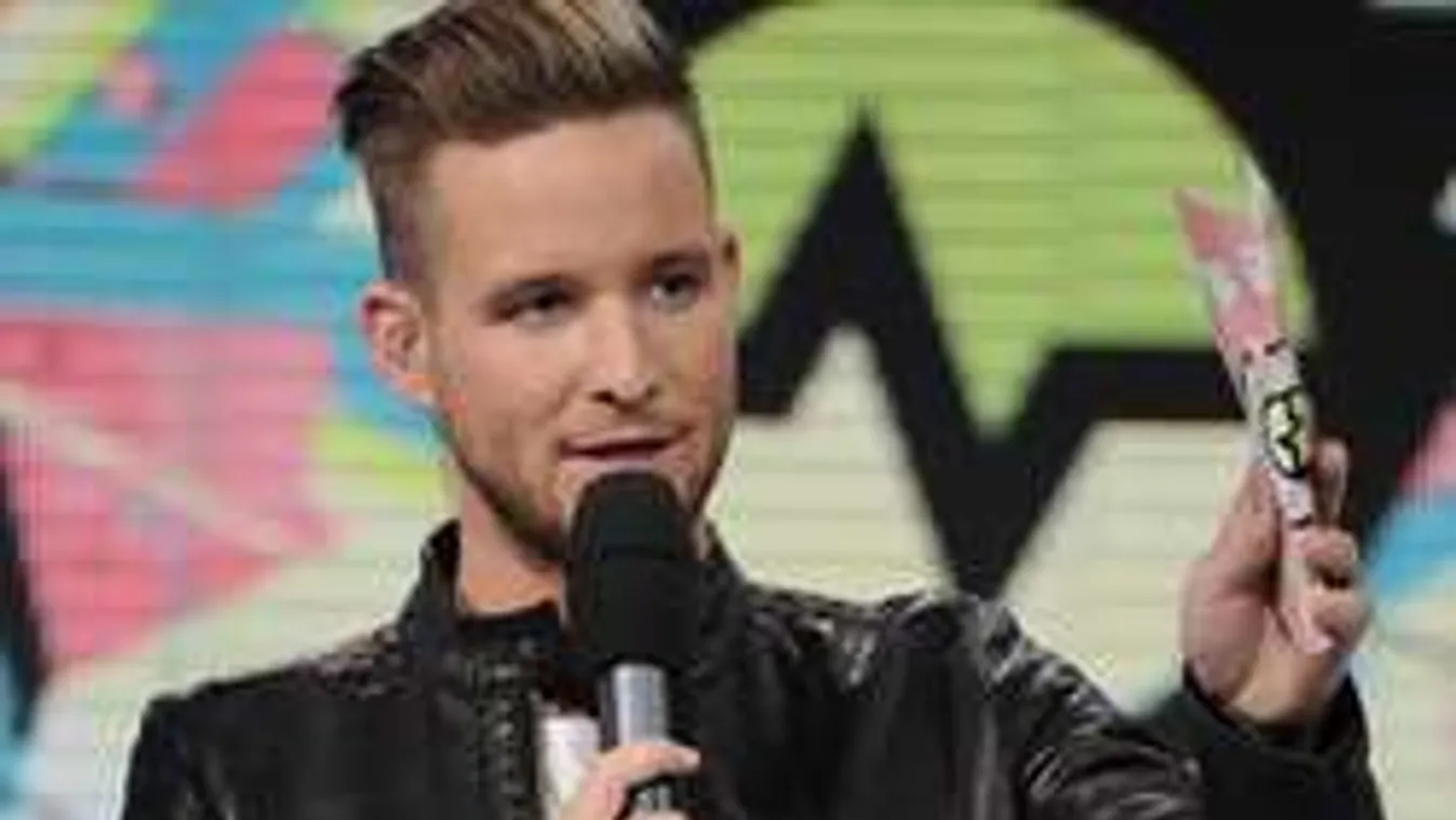 Soha nem látott családi fotó Istenes Bencétől