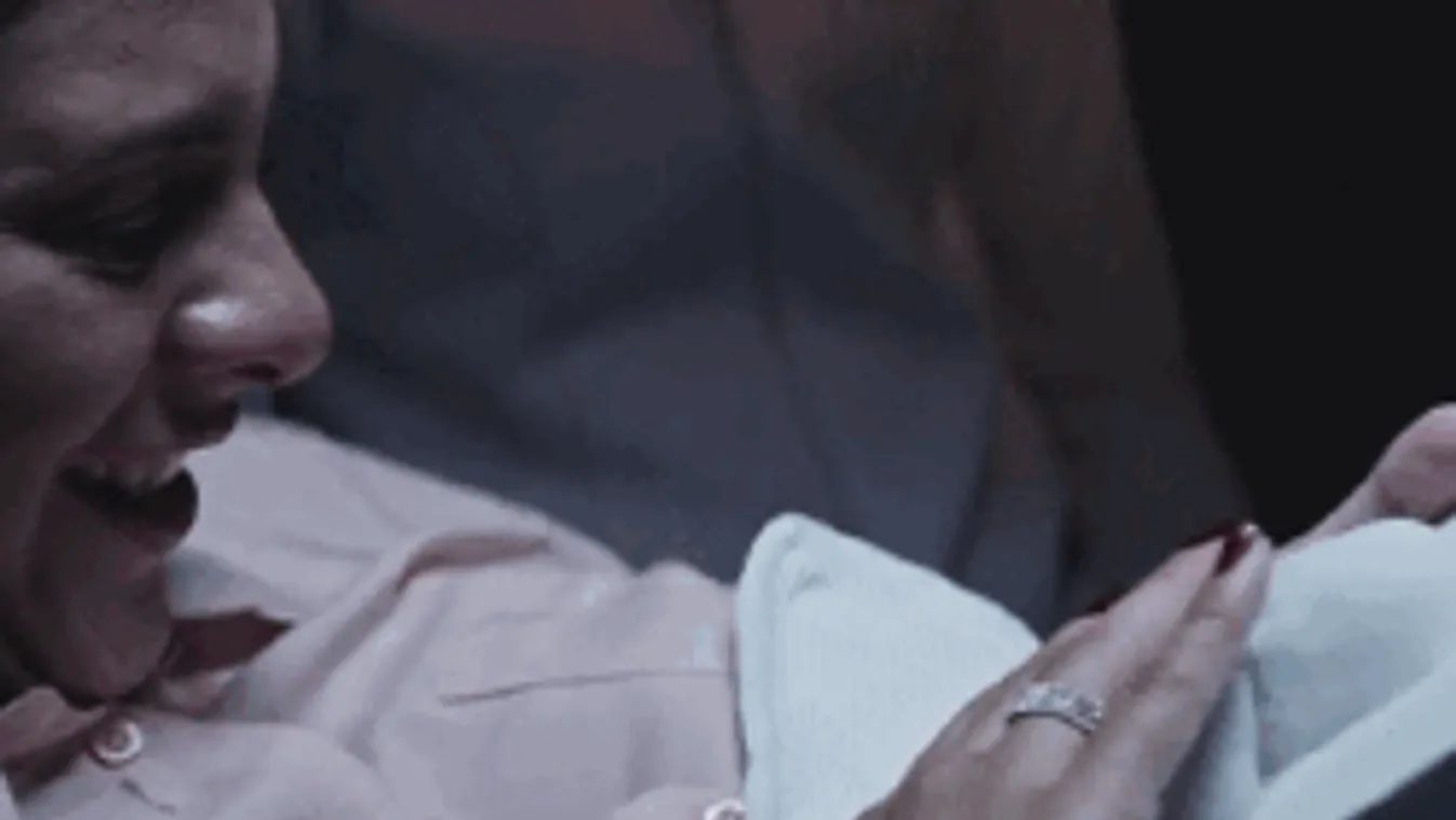 A vak terhes nő, aki először "látja meg" magzatát