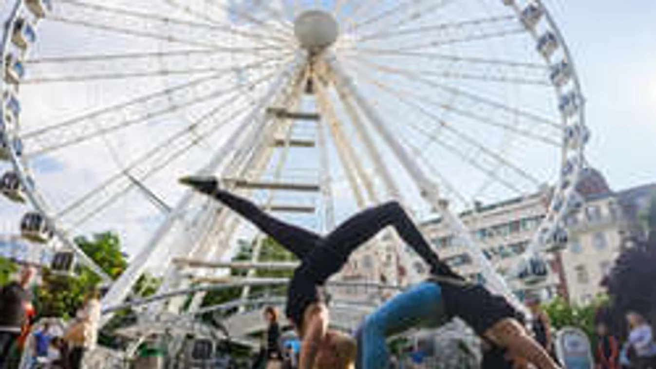 Rúdtácos csajok lepték el Budapest belvárosát