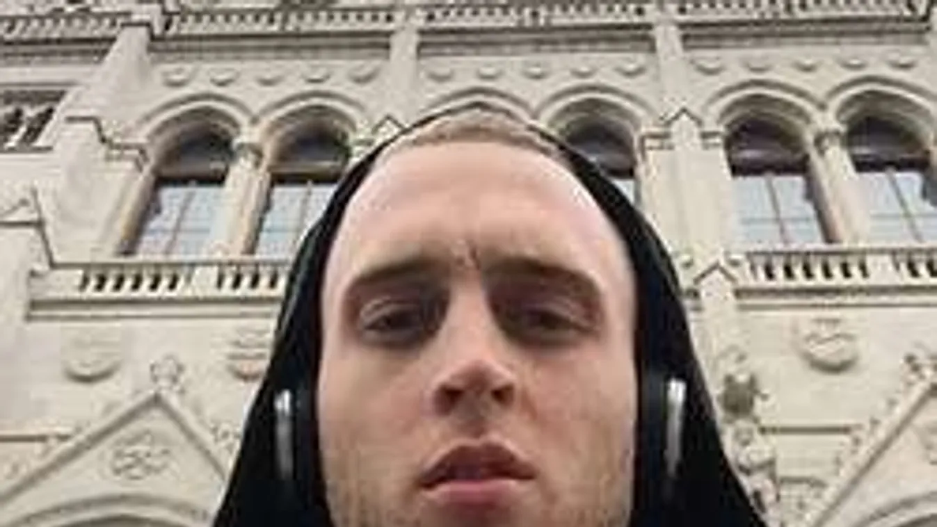 Tom Hanks körözött fiát a Kossuth téren látták! Mikor tartóztatják le?