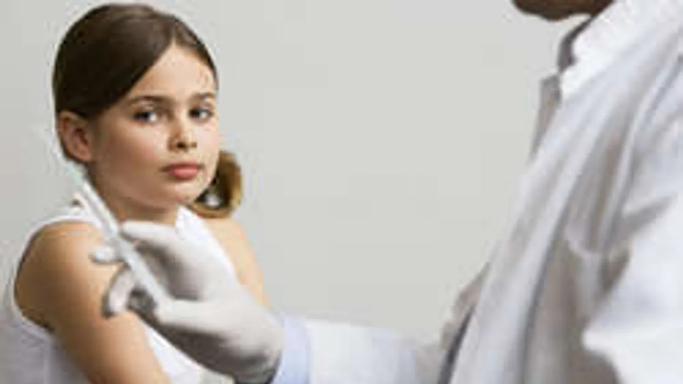 Életveszélyes lehet a HPV-oltás? Mellékhatásokkal küzdenek a tinilányok!