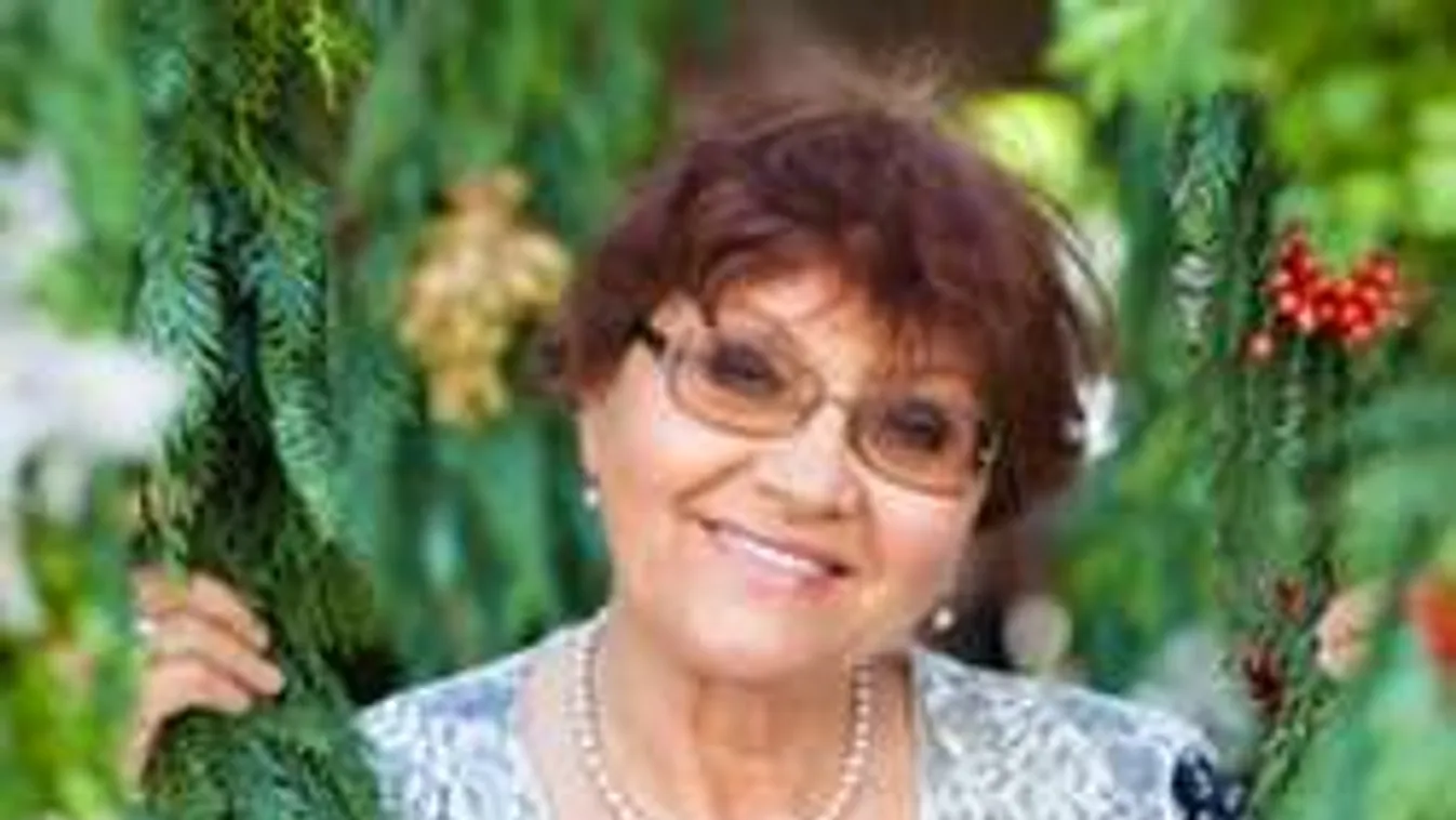 Pécsi Ildikó perre megy: unokáját is kirakja a szülői házból