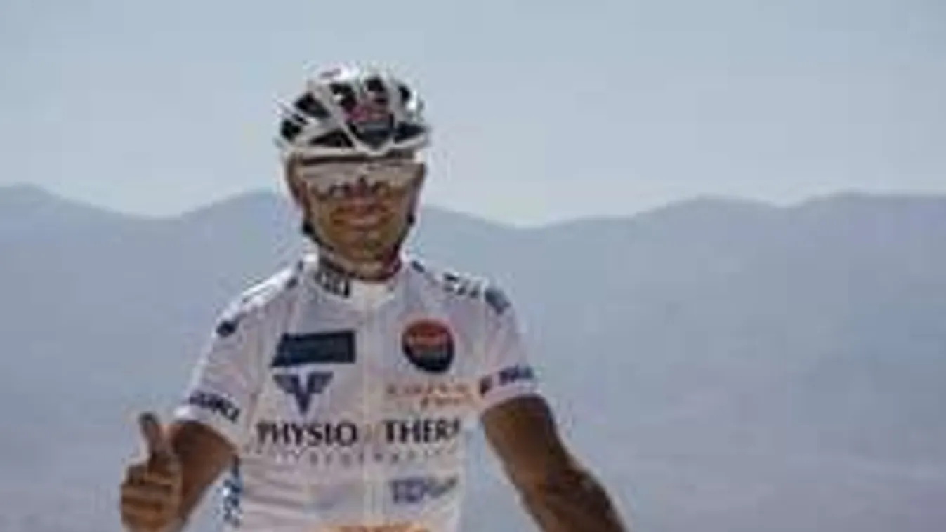 Napi 24 litert iszik, vécé helyett letekeri