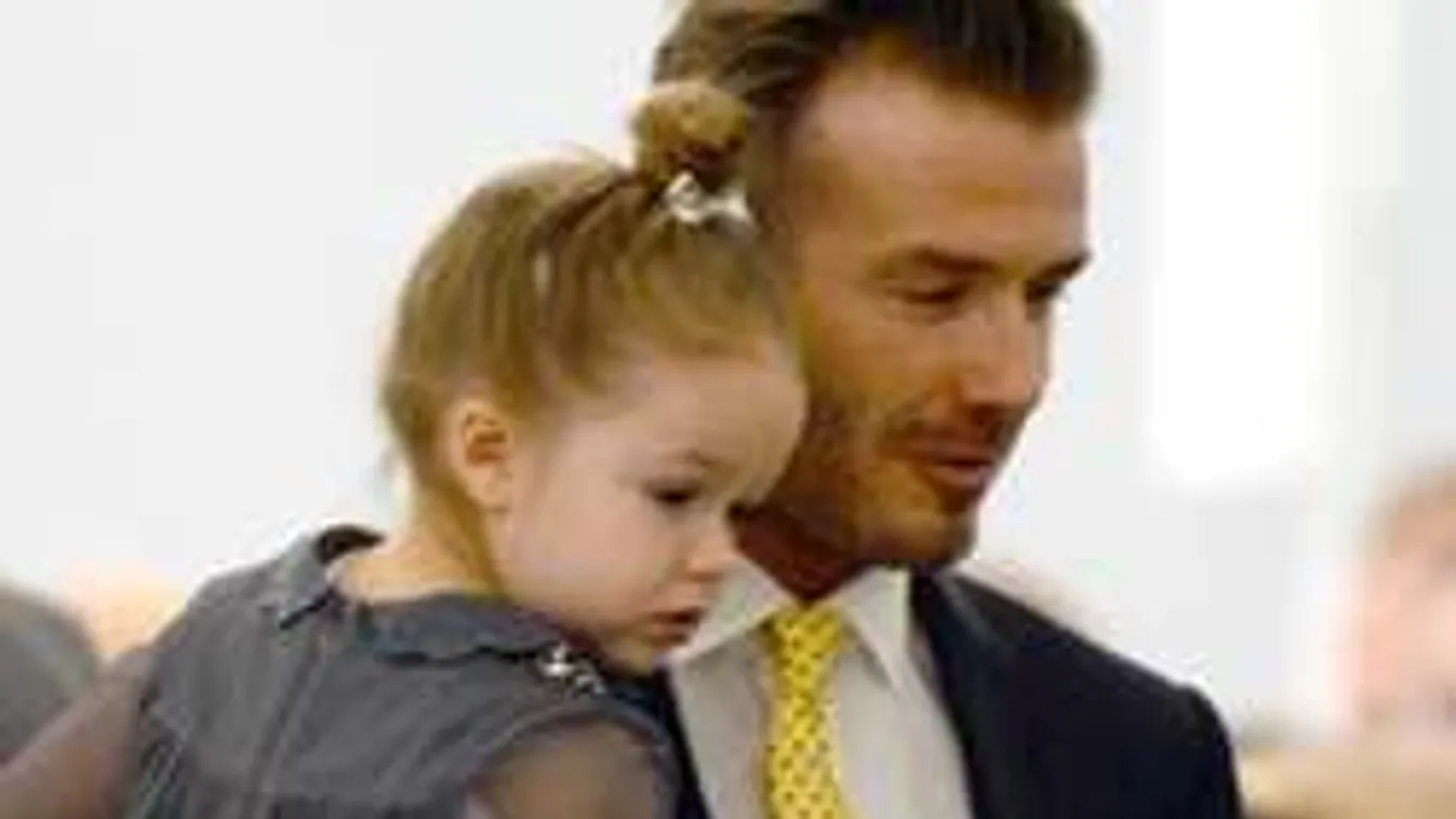 David Beckham és Harper megint csúcsra járatták a cukiskodást - fotó