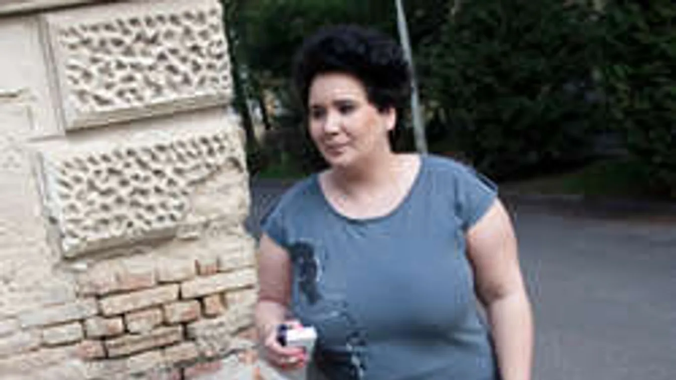 Ma BB Évit temeti az internet