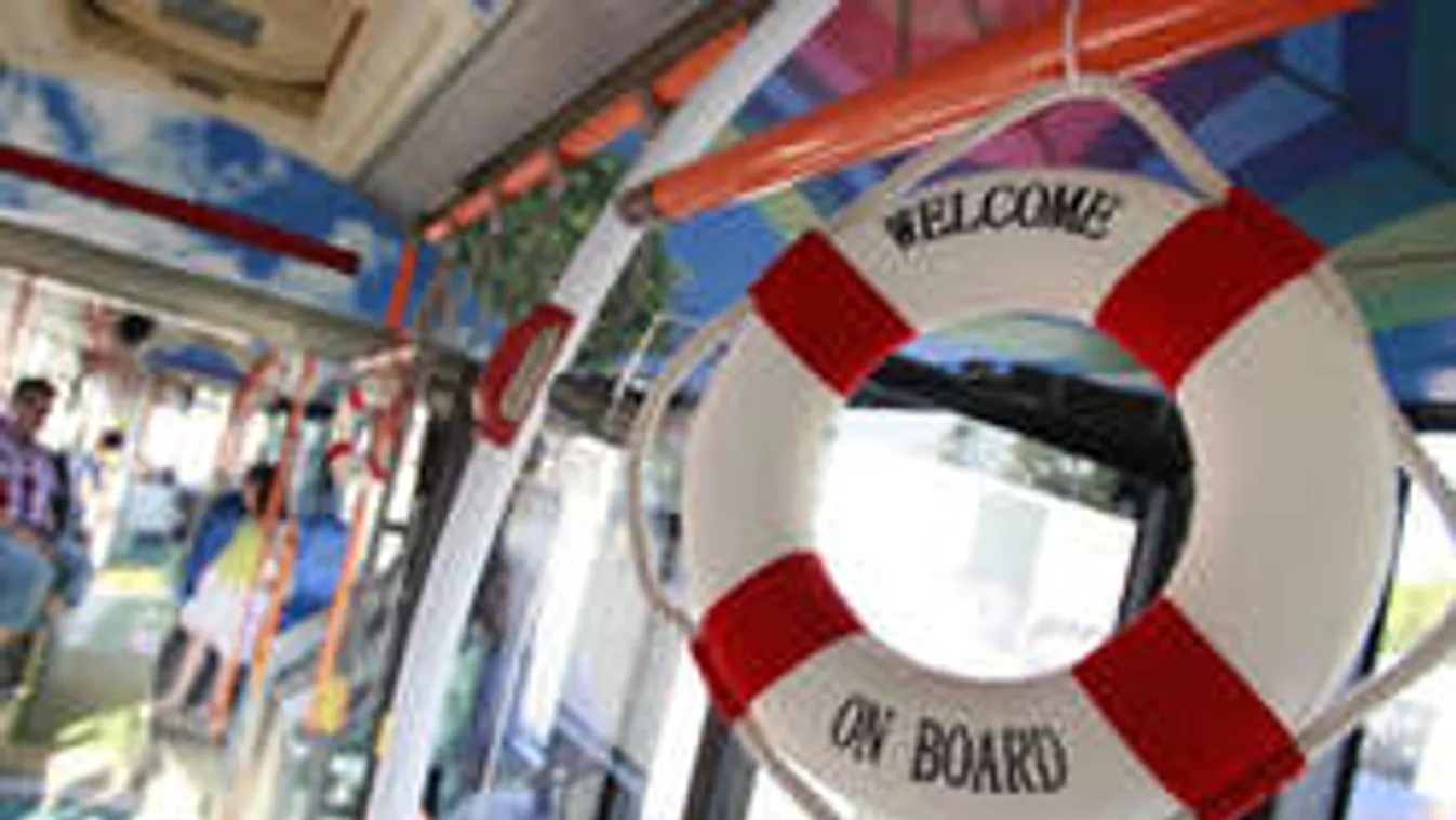 Strandőrület a budapesti 7-es buszon!