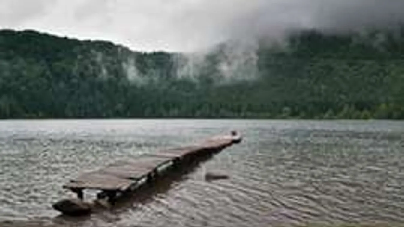 Búvárok keresik az osztálykirándulásról eltűnt gyereket