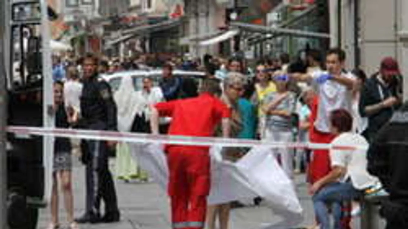 Video a grazi tragédia helyszínéről: Zuhog az eső, elmos mindent