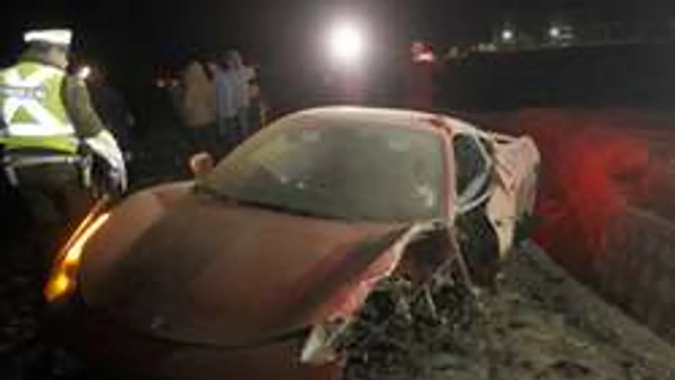 Piásan rommá törte a Ferrariját, lecsukták a sztárt