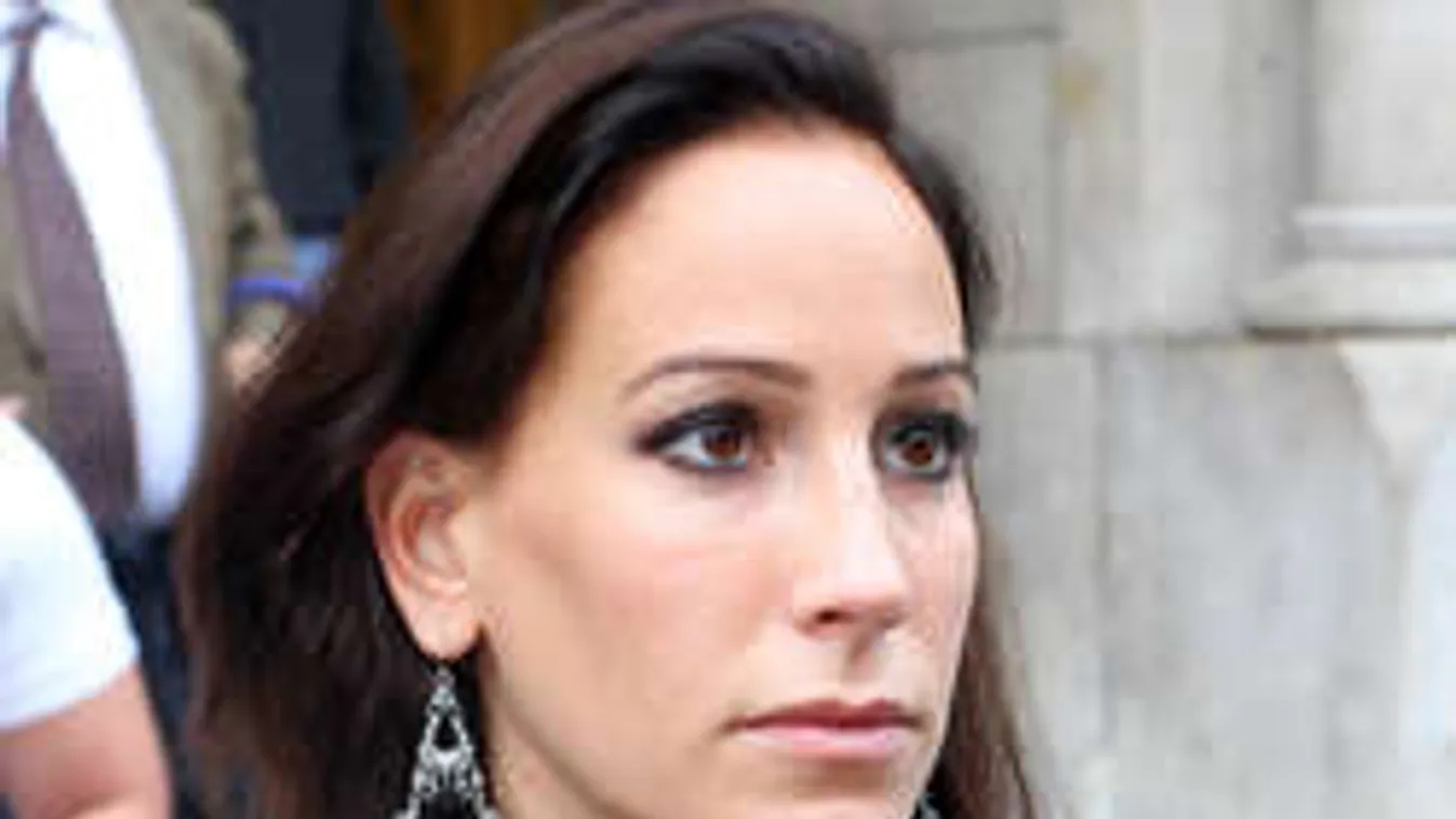 Veréssel fenyegetik Vajna Tímeát