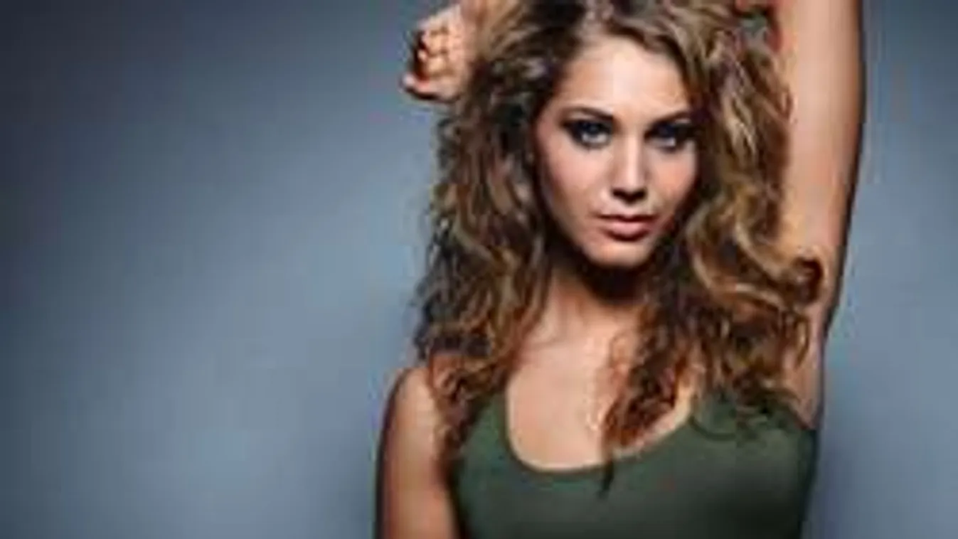 Nyári Dia szexi tetoválást villantott - FOTÓ!