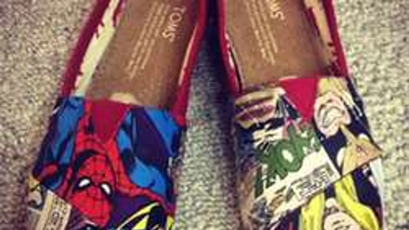 Divat a képregény cipő, csinálj magadnak te is!