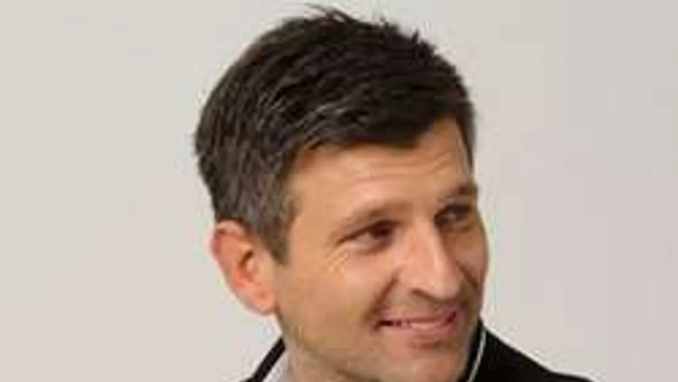 Kárász Róbert 25 család életét adta vissza