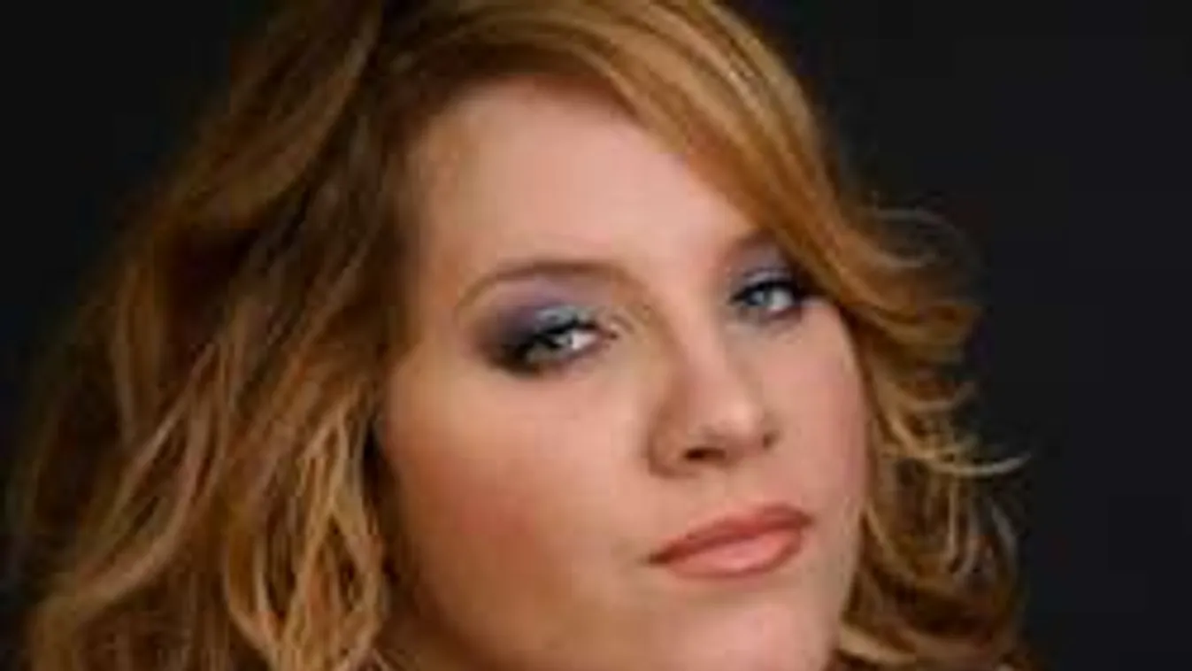 Pia, pasik, pluszkilók - bárki elolvashatja Tóth Vera titkos naplóját