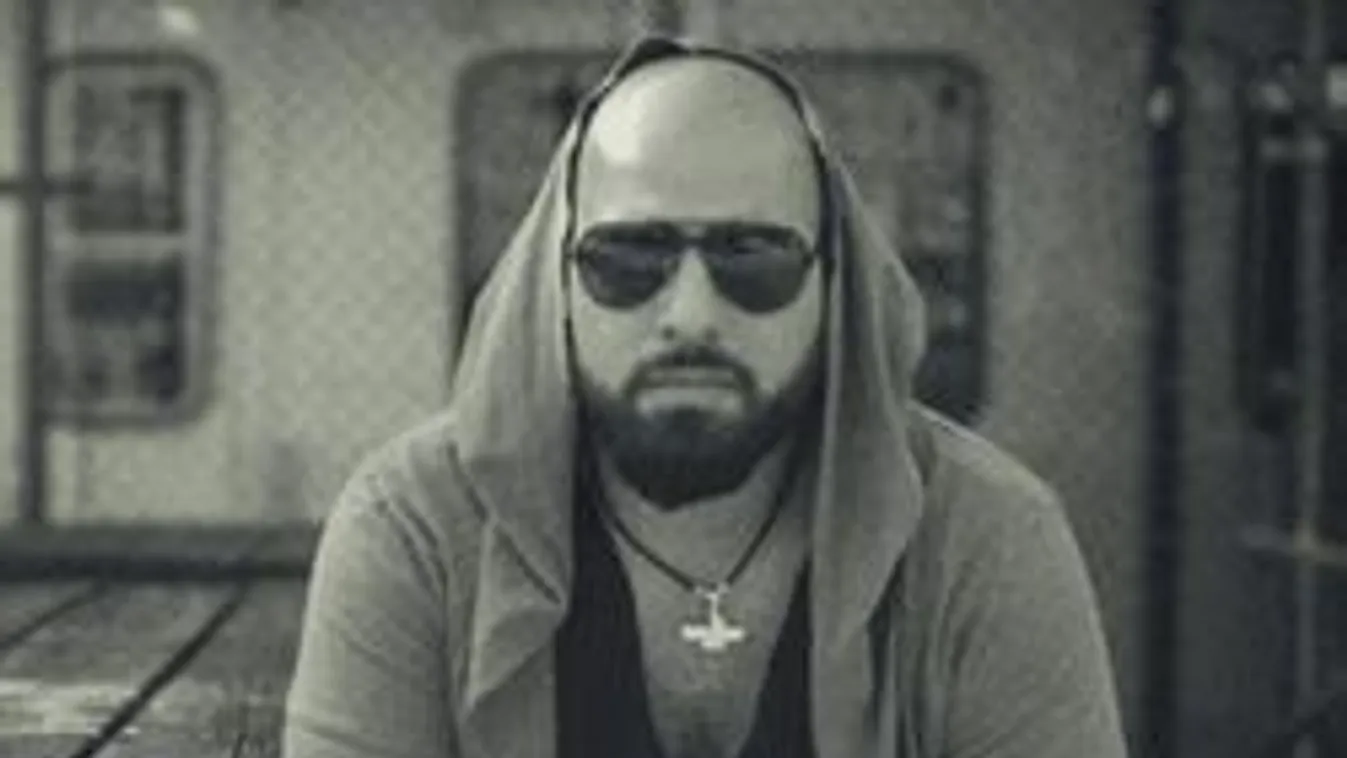 Súlyosan megsérült a magyar zenész a Soundon