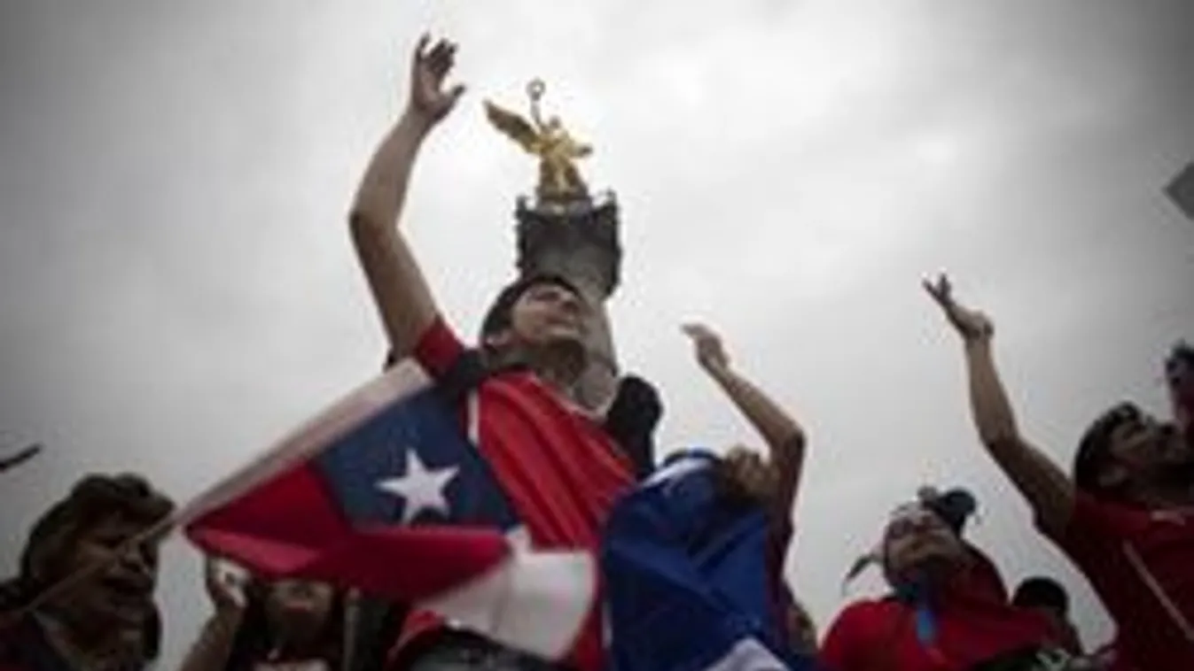 Hárman haltak bele a focigyőzelembe