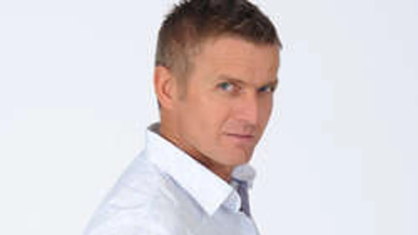 Rékasi Károlyt megoperálták, eszméletlen, de már reagál