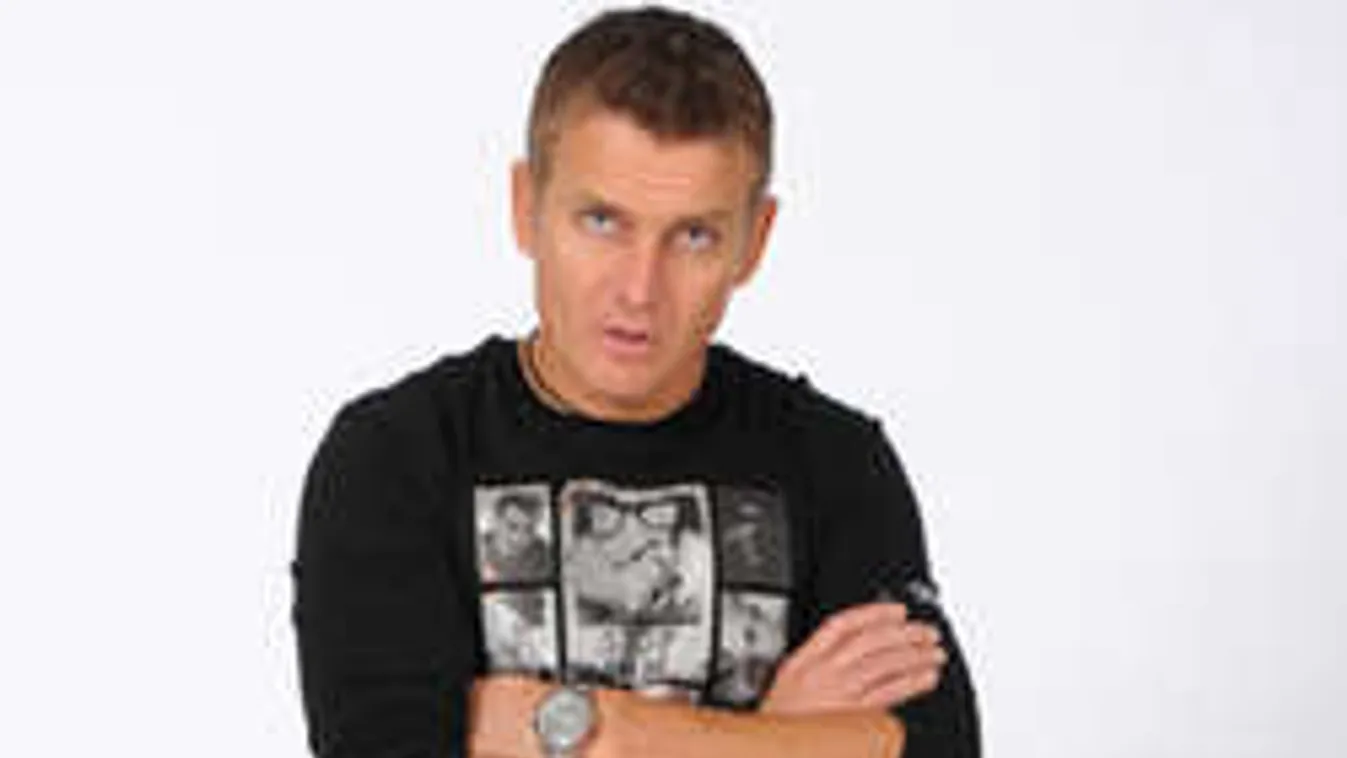 Rékasi nem bír magával, eldobta a mankót