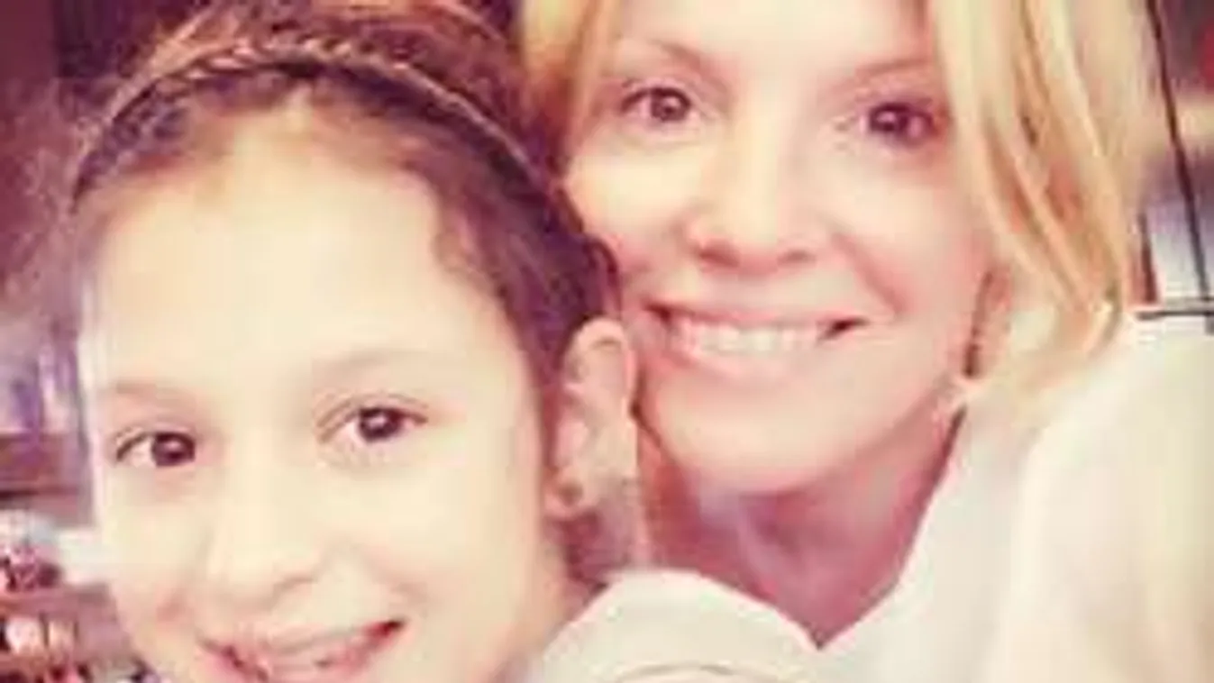 Elképesztő fotó Liptai Claudia kislányáról