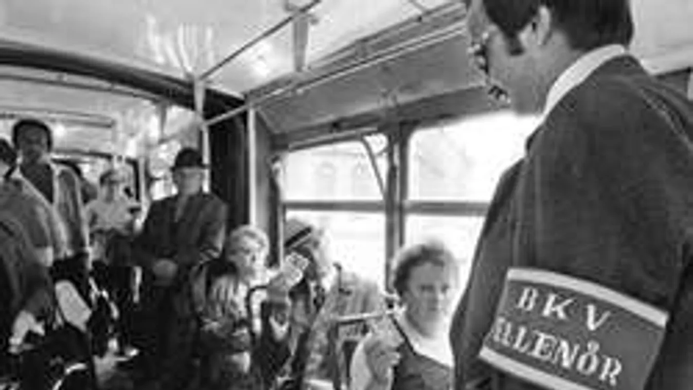 Új szabály! Csak 15 percig tarthat fogva a BKV ellenőr!