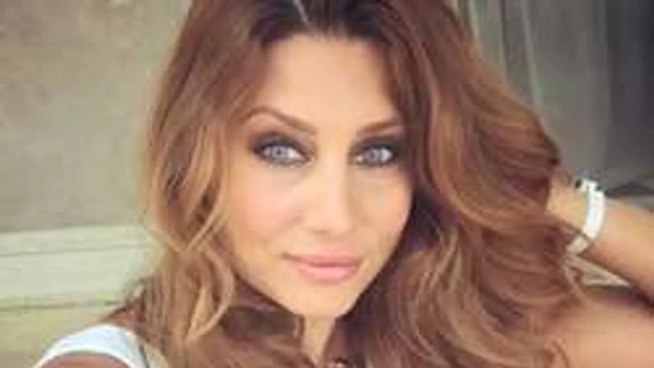 Kínos! - Lerágta egy kecske Horváth Éva haját! - FOTÓ!