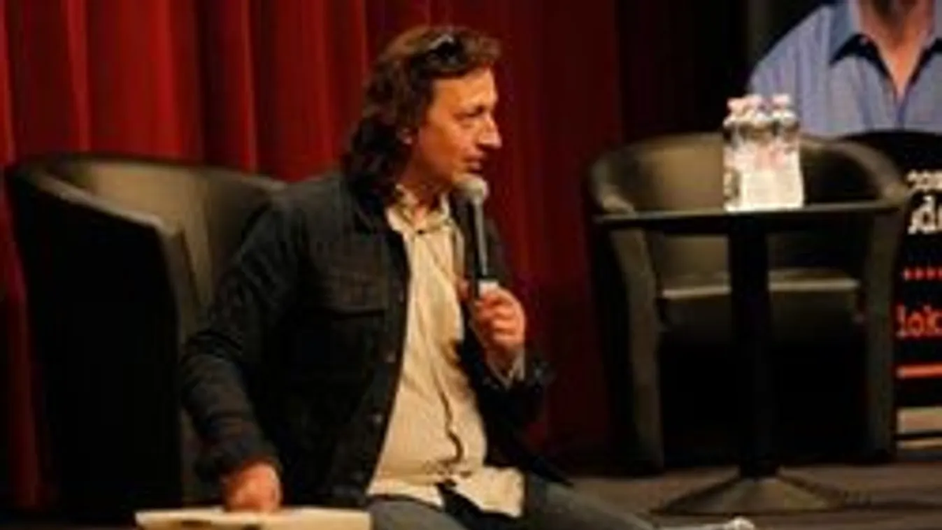 Csernus doki megjárta a poklot, fiatal szerelmével kezd új életet