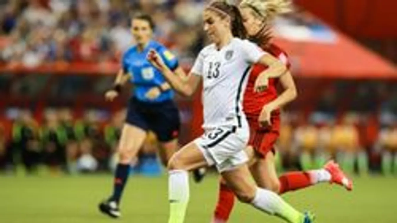 Dzsudzsák a világ legjobb női focistáját is lenyomja