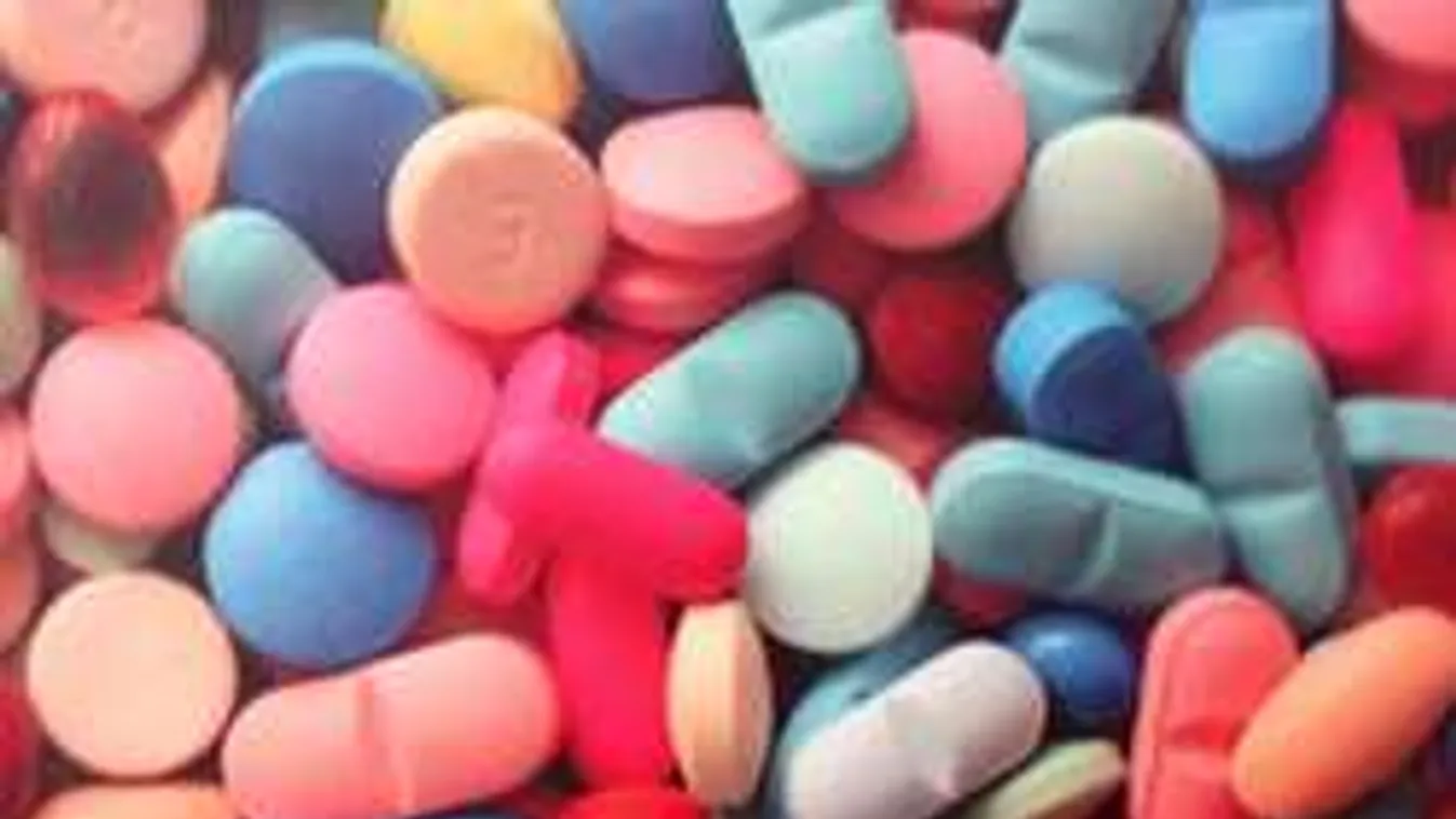 127 fiatal került kórházba a bulizás után! Veszélyes partidrogot vettek.