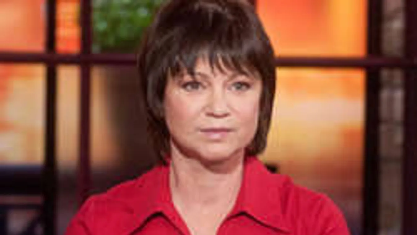 Rohammentővel vitték kórházba a legendás magyar színésznőt!