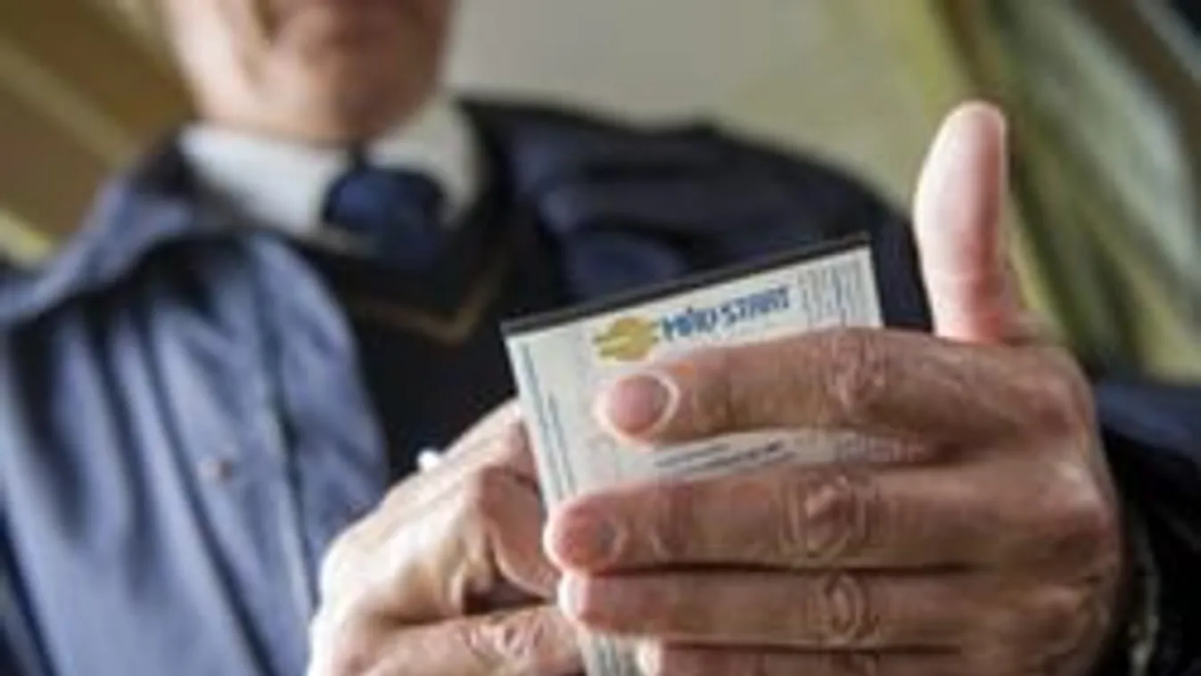 Bliccelt a vonaton, felfüggesztettet kaphat