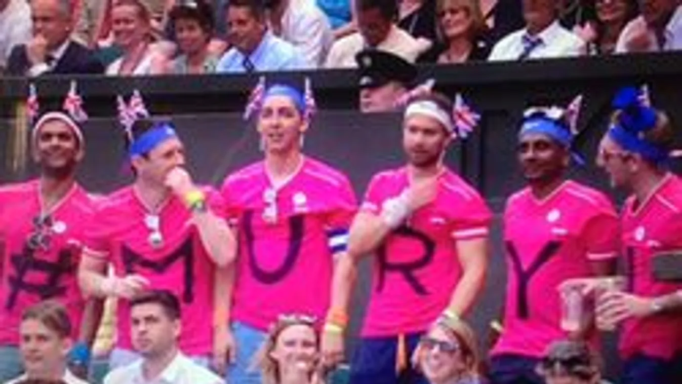 Murys felirat! Képtelenek leírni a teniszsztár nevét a wimbledoni szurkolók