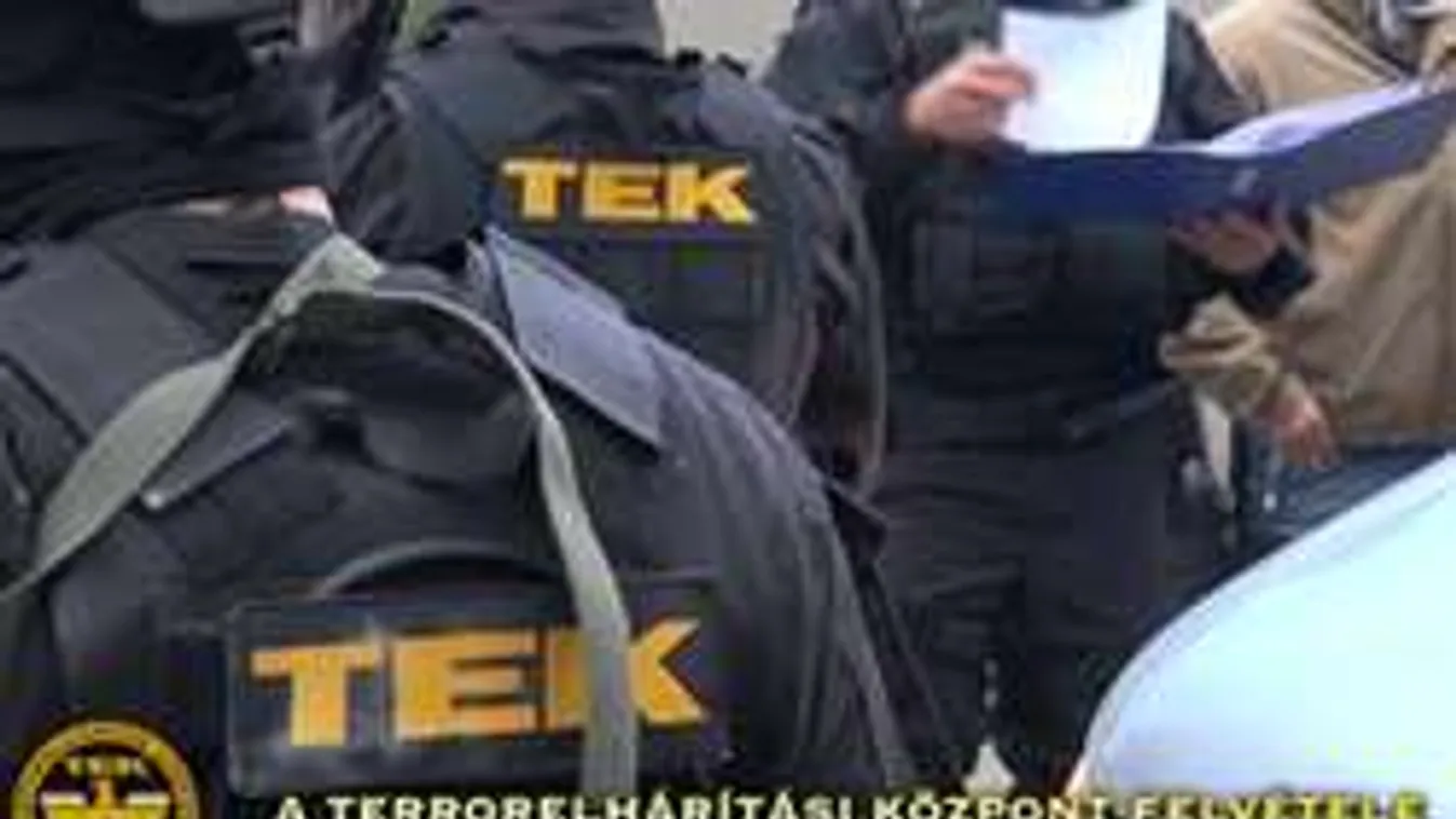 Nagy erőkkel vonult ki a TEK Balatonfűzfőre - VIDEÓ!