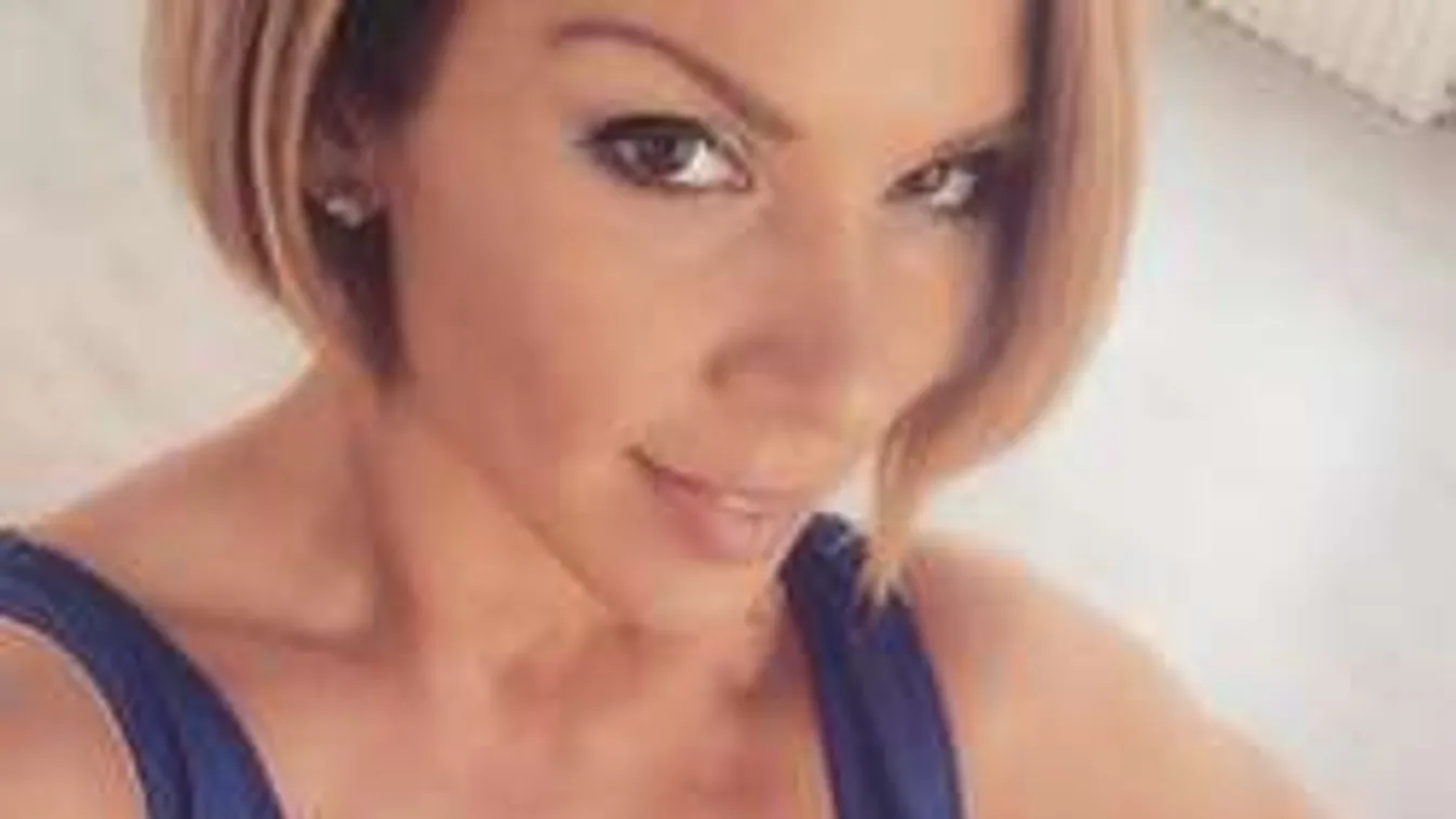 Pirner Alma terhesen is szexin tud spárgázni! - Fotó