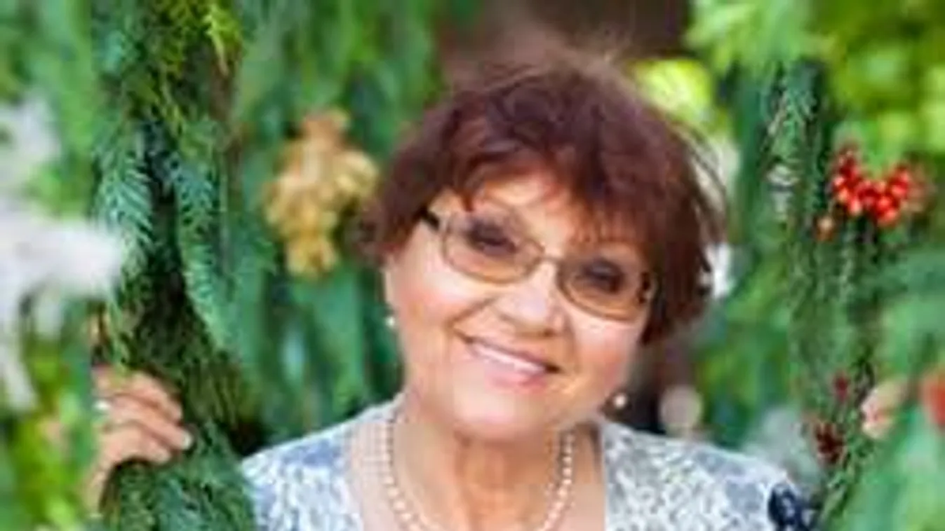 Saját jógastúdiójáról is lemondhat Pécsi Ildikó menye?