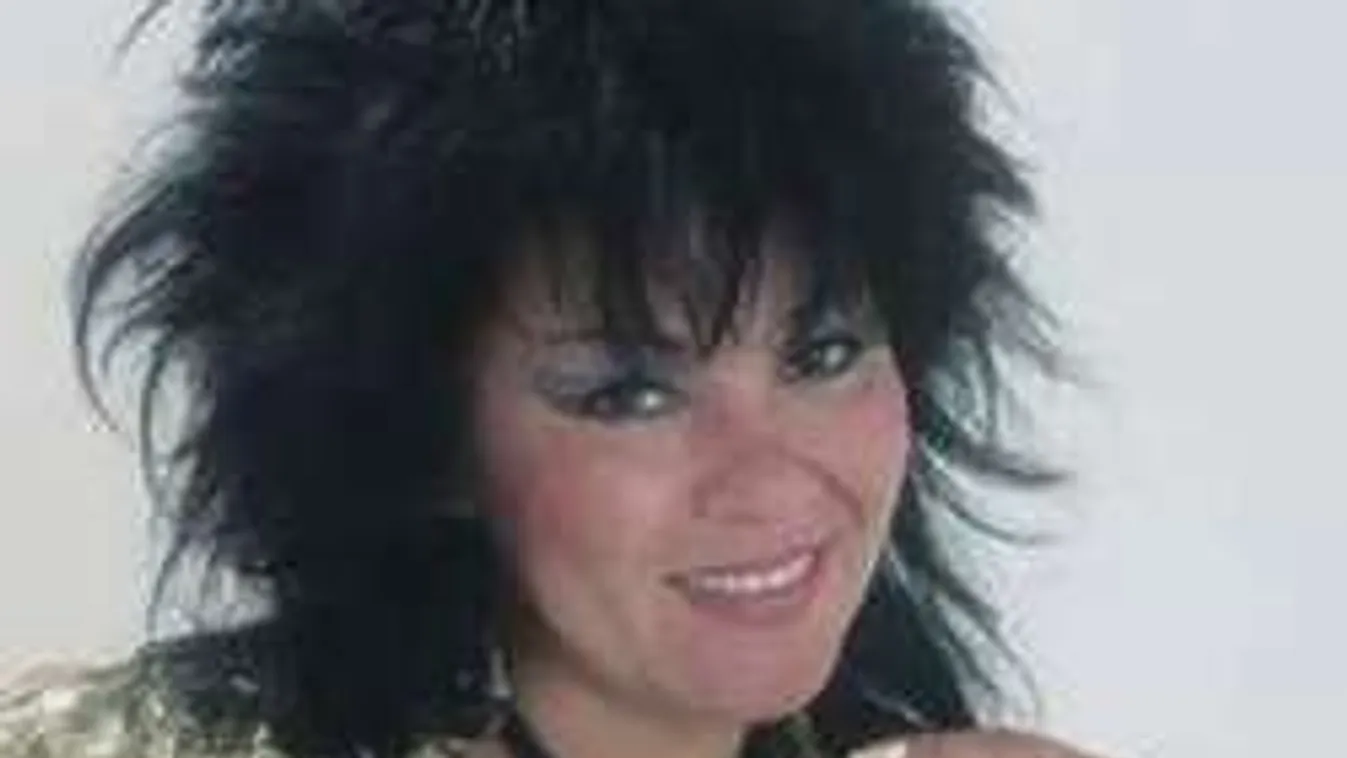 35 éve nem volt nyaralni a híres magyar énekesnő