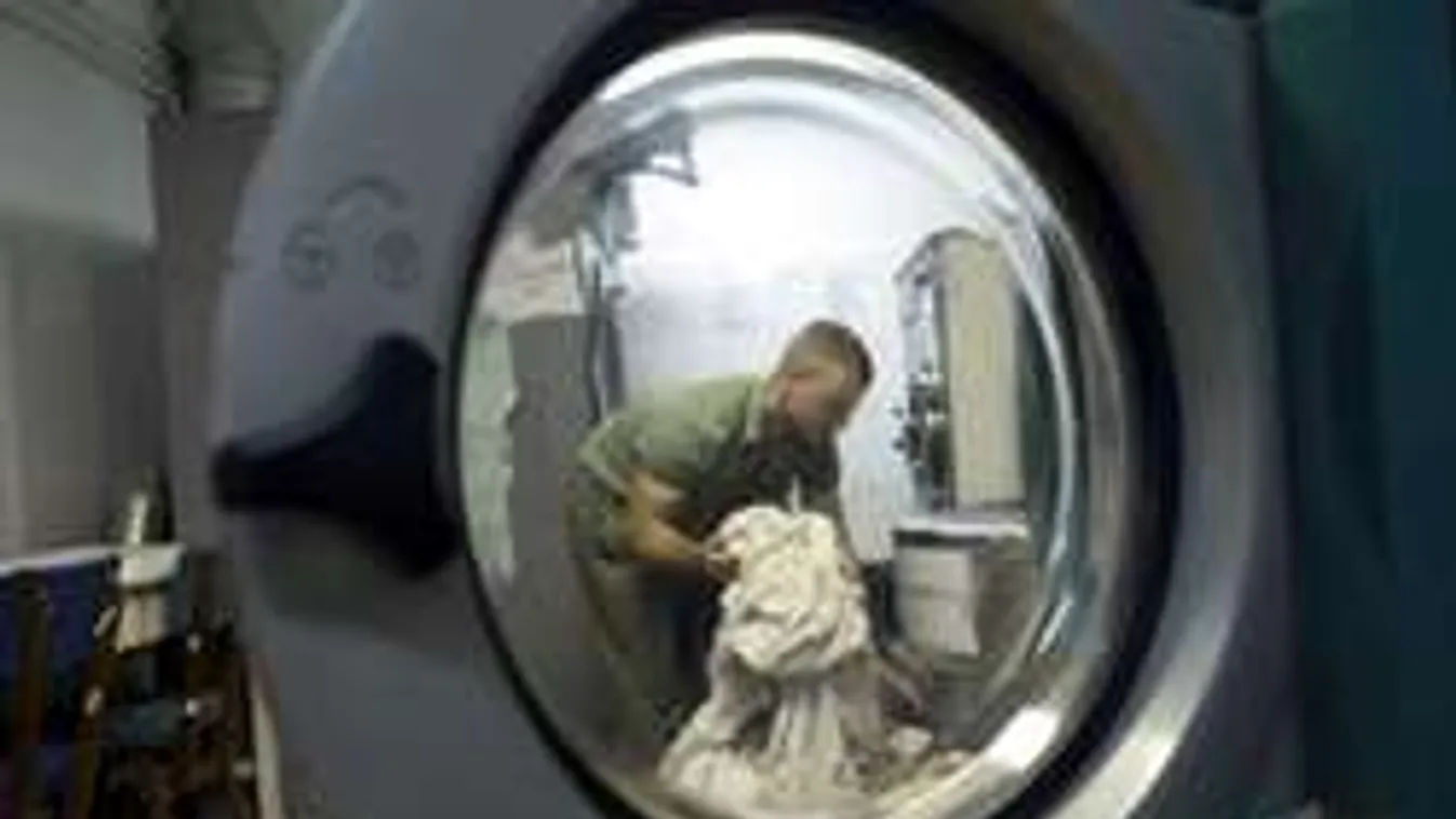 Fél nap alatt elfogyott a mosógépes pénz