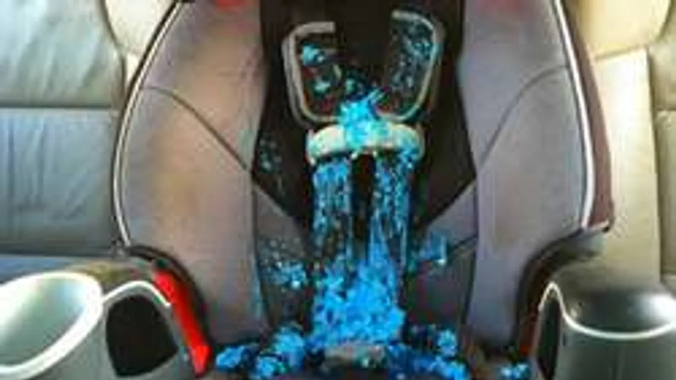 A gyerekülés retkesebb, mint a vécéülőke!