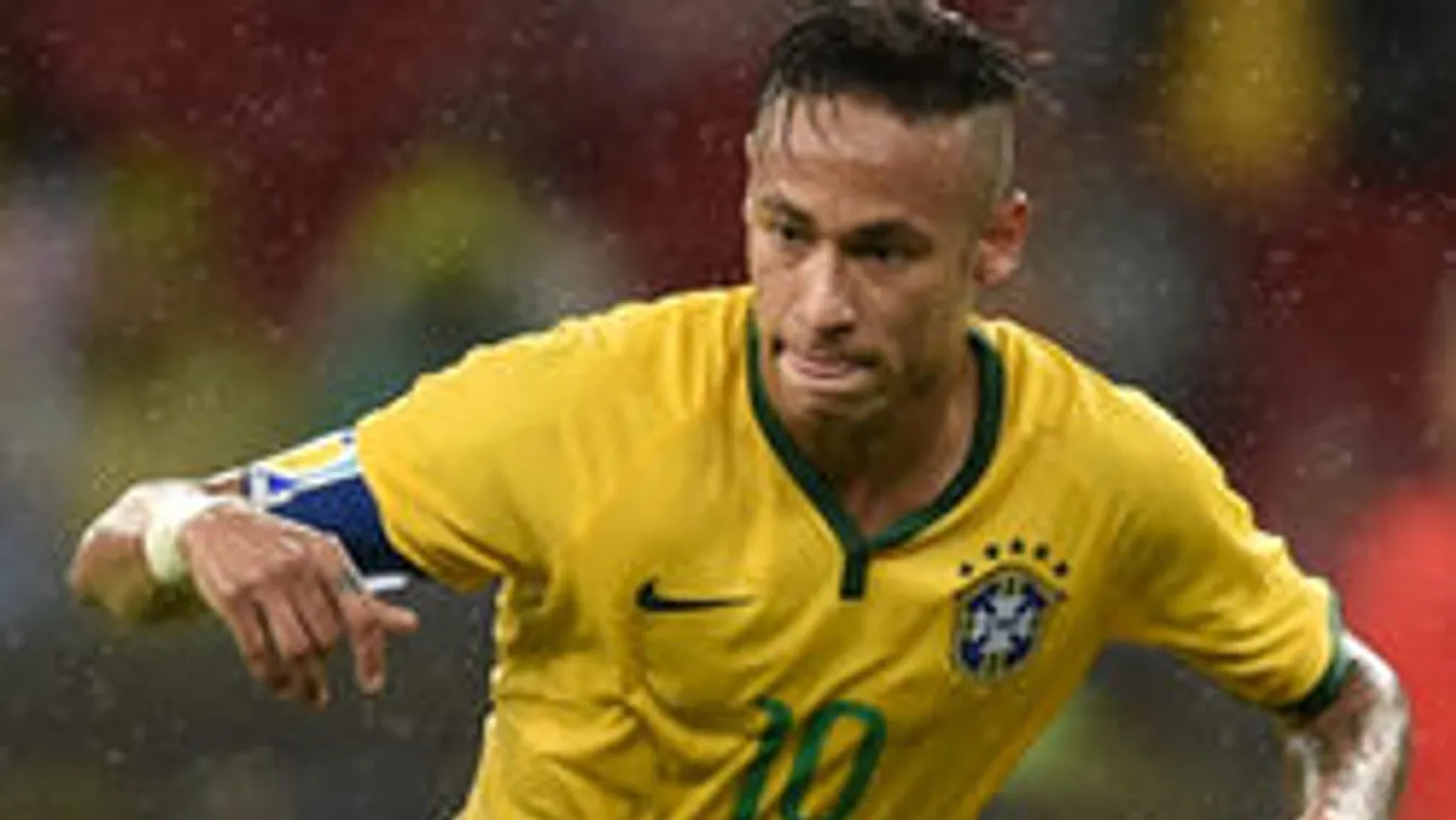 Neymar őrült csajokkal bulizott - fotó