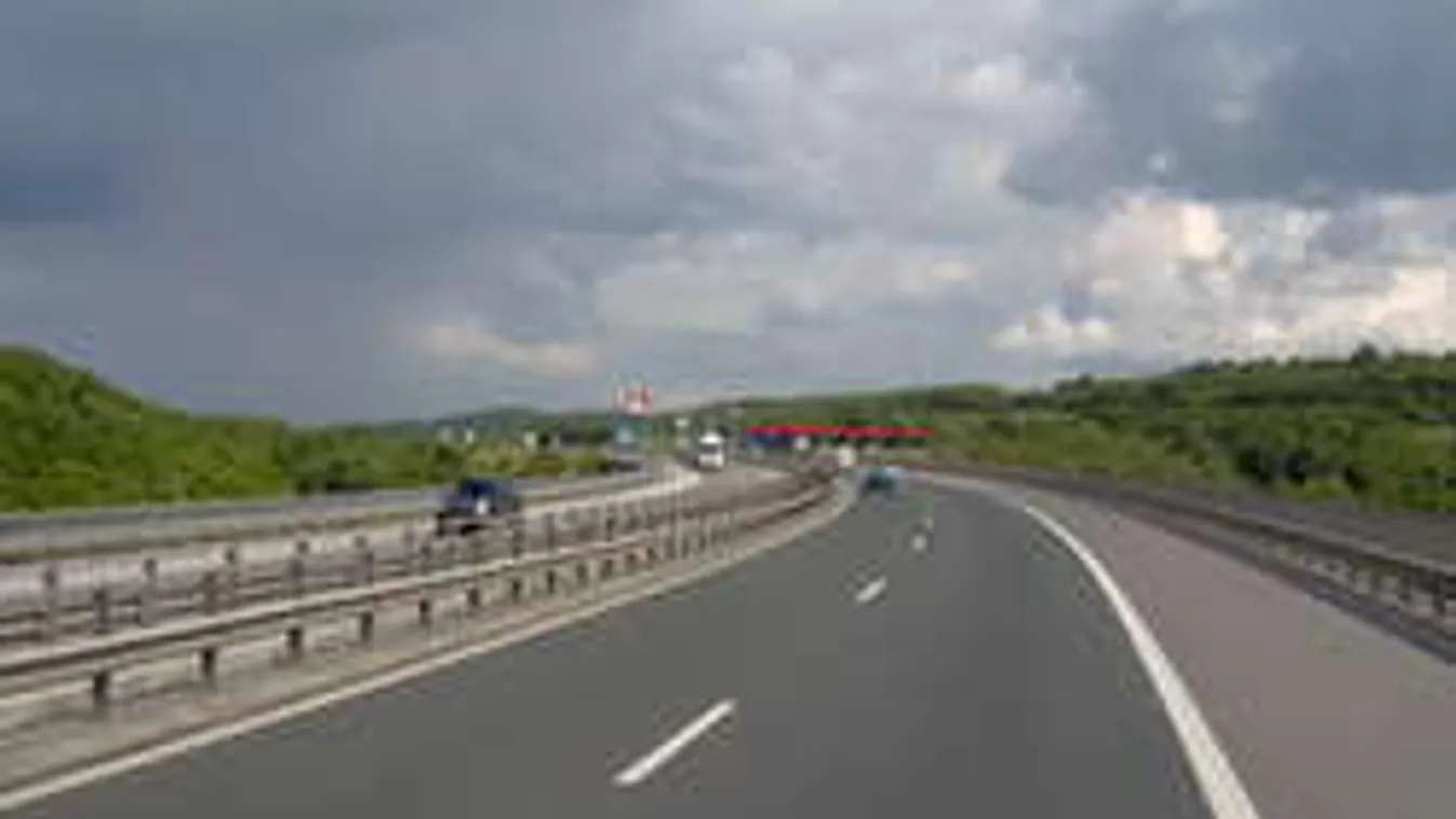 FRISS! Átugrott az autópálya korlátján és azonnal meghalt!