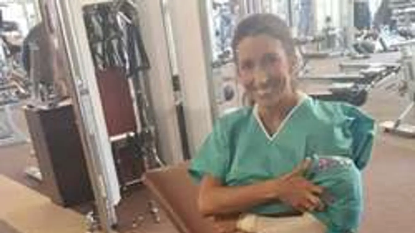 Kínzó sérülése ellenére nem áll le a munkával Rubint Réka - Videó