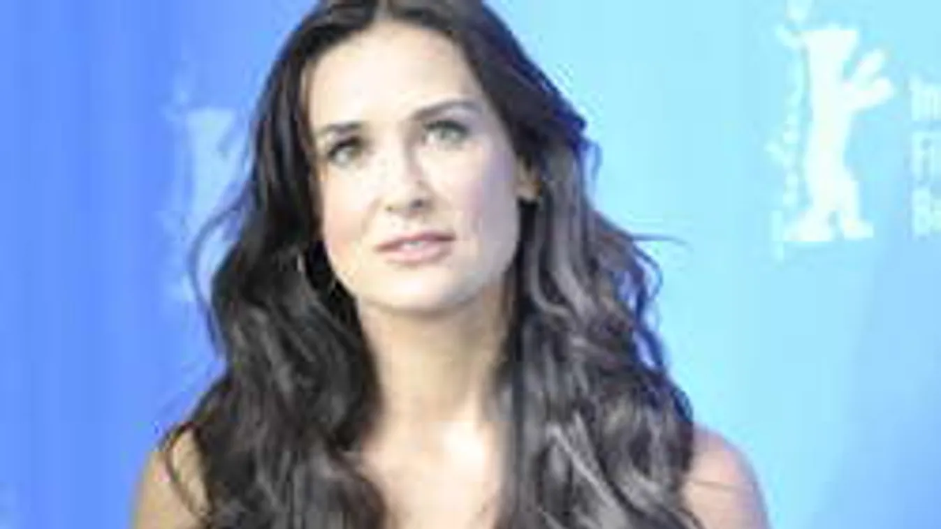 Rémesen néz ki az egykori bombázó! Mi történhetett? - Fotó